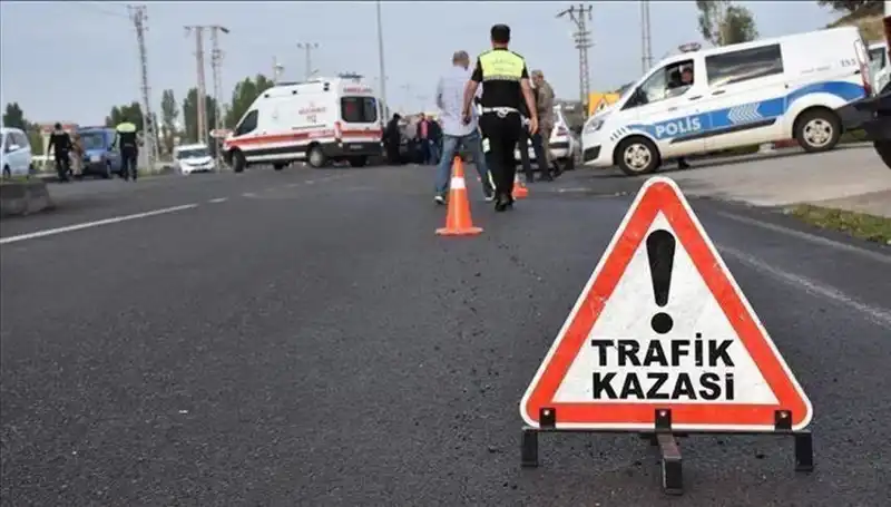 Tekirdağ'da Kontrolden Çıkan Otomobil Bariyere Çarptı: Feci Kaza