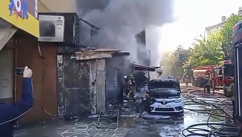 Ümraniye'de Hediyelik Eşya Dükkanında Korkutan Yangın: Detaylar ve Son Gelişmeler