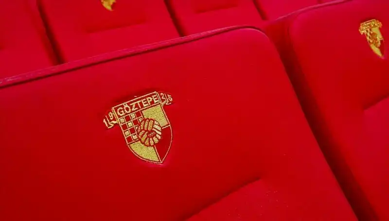 Göztepe, Uzun Süredir Beklenen İmza: Junior Olaitan Artık Bizimle!