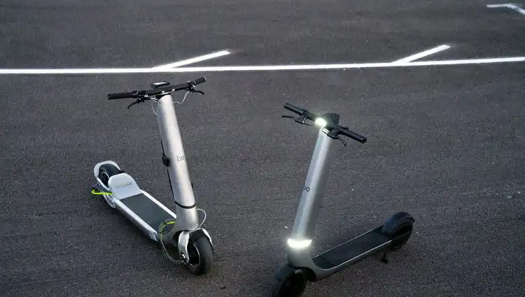 Elektrikli Scooter Devrimi: Hız ve Güvenlik Arasında Kalan Yeni Model