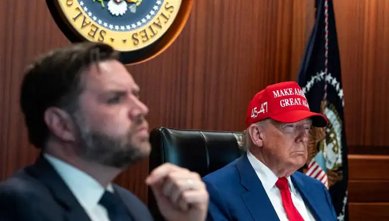 Trump'ın Azil Tasarısı Reddedildi: Siyasi Gelişmeler Neler Getiriyor?