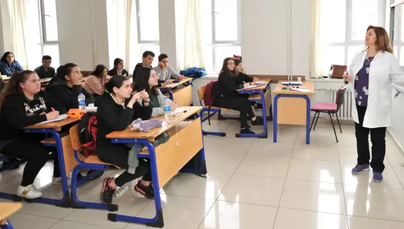 2025 LGS Lise Kayıt Tarihleri Belli Oldu: İşte Bilmeniz Gerekenler!