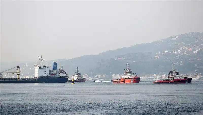 İstanbul Boğazı'ndaki Gemi Trafigi Nedeniyle Kapatıldı: Nedenleri ve Son Gelişmeler