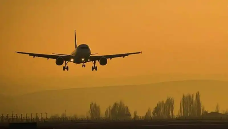 Yine Bir Zorunlu İniş: Çin'de Yolcu Uçağı Krizi