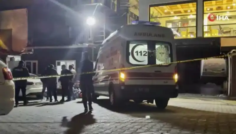 Gece Kulübü Önünde Kanlı Hesaplaşma: Alacak Verecek Cinayeti!