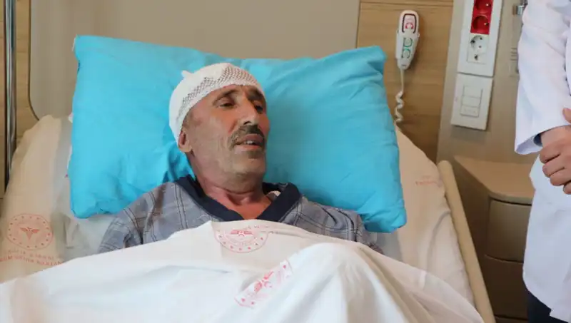 Şiddetli Baş Ağrısı ile Hastaneye Giden Kadın, Beyin Kanaması Geçirdiğini Öğrendi