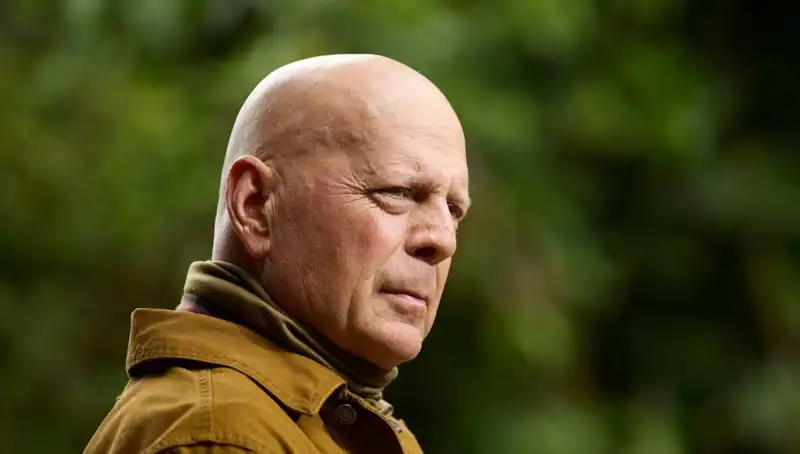 Bruce Willis'in Afazi Hastalığı: Belirtileri ve Etkileri Nedir?