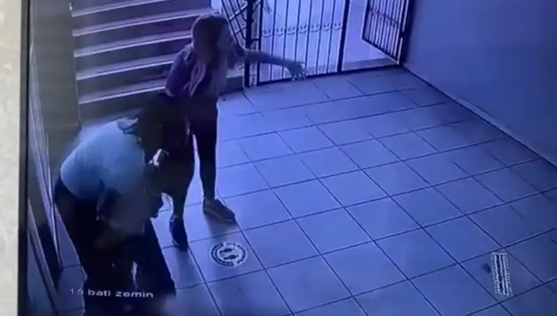 Öğretmenin Uyguladığı Heimlich Manevrası Hayat Kurtardı: Şok Edici Anlar