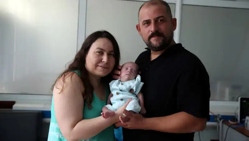 800 Gram Doğdu: Hayat Mücadelesi Veren 5 Aylık Bebeğin Hikayesi