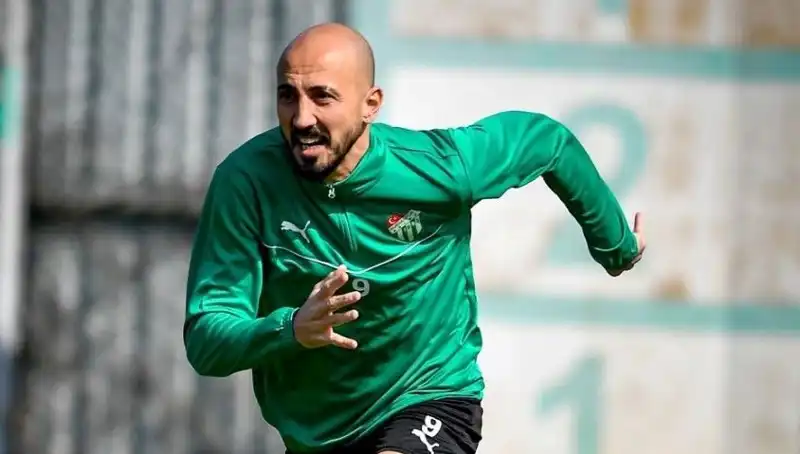 Milli Futbolcunun Kariyeri İçin 2. Lig Bir Alternatif Olabilir mi?