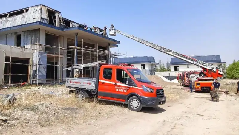 Ankara Gölbaşı'ndaki Villalar Alev Alev: Yangının Nedeni ve Sonrası
