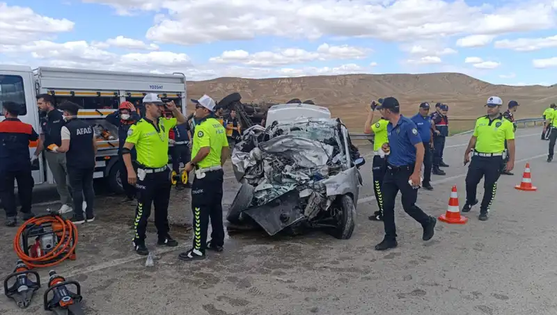 Yozgat'ta Dehşet Anları: Trafik Kazasında 3 Kişi Hayatını Kaybetti