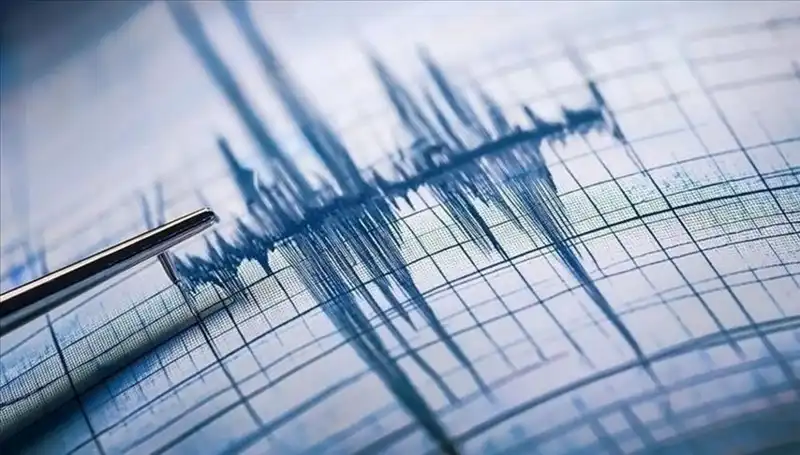 Ege Denizi'nde Meydana Gelen 3.0 Şiddetindeki Deprem Korkuttu