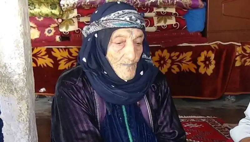 131 Yaşındaki Türkiye'nin En Yaşlı Kadını Hayatını Kaybetti!